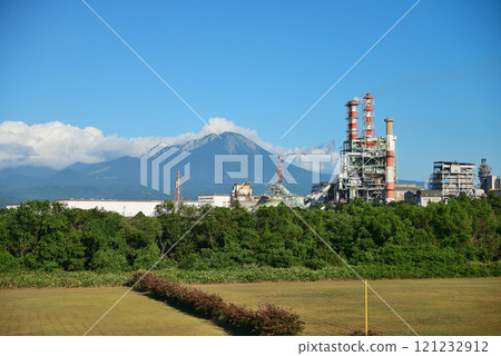 Tottori Prefecture: Mt. Daisen and paper mill Tottori Prefecture: Mt. Daisen and paper mill 121232912