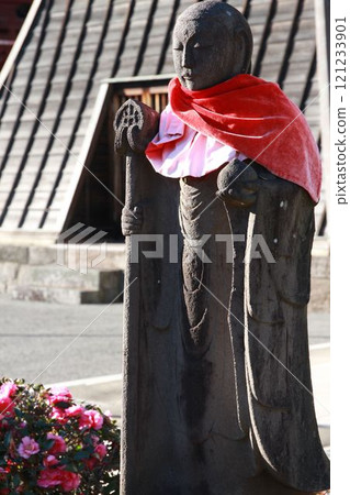 Jizo statue at Tokuganji Temple in Hongyōtoku, Ichikawa City, Chiba Prefecture Jizo statue at Tokuganji Temple in Hongyōtoku, Ichikawa City, Chiba Prefecture 121233901
