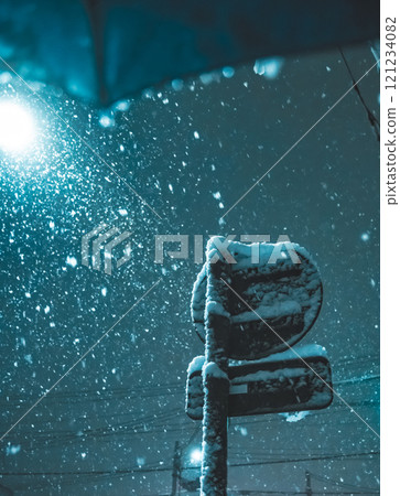 Cold winter image 121234082