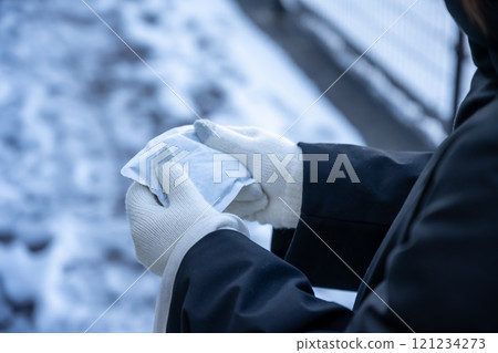 Cold winter image 121234273