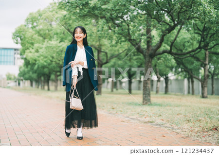 woman going out woman going out 121234437