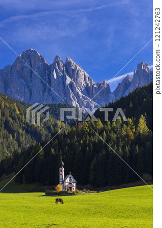 Beautiful landscape of Italian dolomites near Santa Magdalena, South Tyrol, Italy 121242763