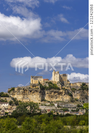 Chateau de Beynac castle, Beynac-et-Cazenac, Dordogne departement, France 121242868