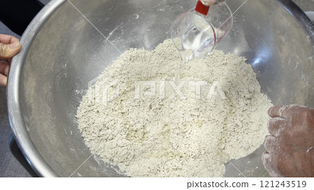 Making soba noodles and kneaded balls 121243519