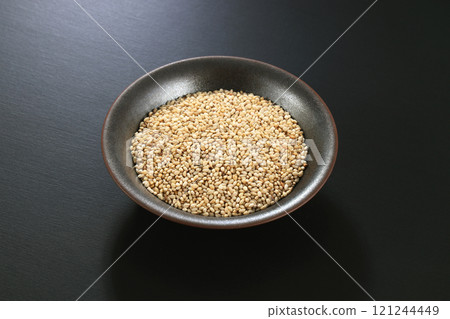 White sesame seeds Roasted sesame seeds 121244449