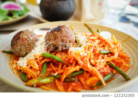 Healthy flour-free pasta 121252305