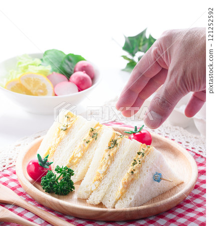 雞蛋三明治 121252592