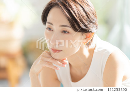 Beauty image of middle-aged women 121253890