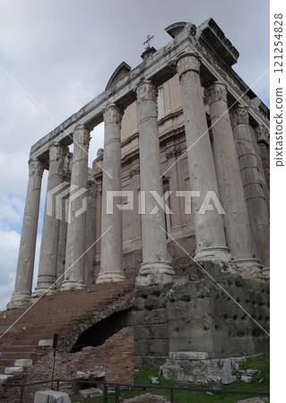 Temple of Antoninus and Faustina in the Roman Forum Temple of Antoninus and Faustina in the Roman Forum 121254828