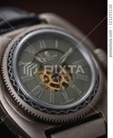 vintage watch mechanism close up 121255110