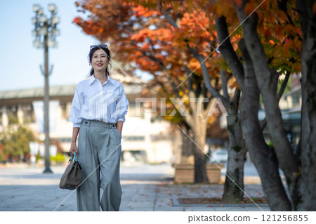 A middle-aged woman's lifestyle A middle-aged woman's lifestyle 121256855