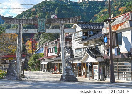 [Shimane Prefecture/Tsuwano Town] First Torii of Taikodani Inari Shrine 121258439