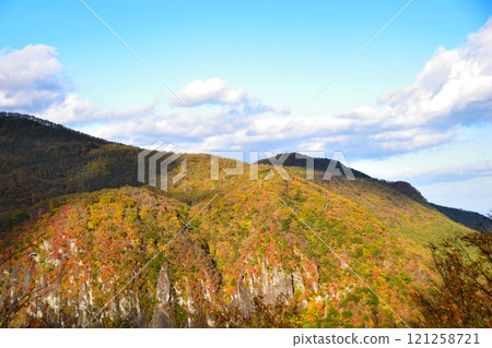 一座變紅的山 一座變紅的山 121258721