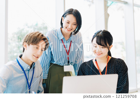 Business scene of men and women group Business scene of men and women group 121259708