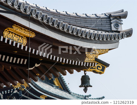 Rooftop architectural details at Higashi Honganji temple of Jodo Shin Buddhism in Kyoto, Japan Rooftop architectural details at Higashi Honganji temple of Jodo Shin Buddhism in Kyoto, Japan 121262319