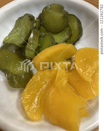 pickles 121262782
