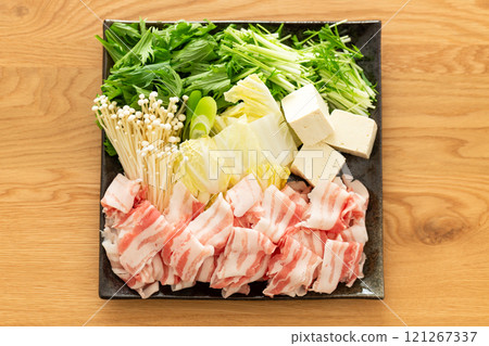 豬肉涮鍋的用料 豬肉涮鍋的用料 121267337