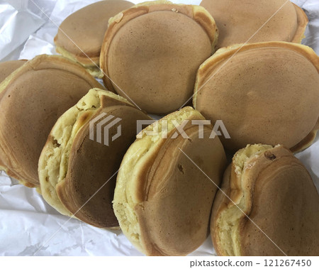 Sweets and Obanyaki 121267450