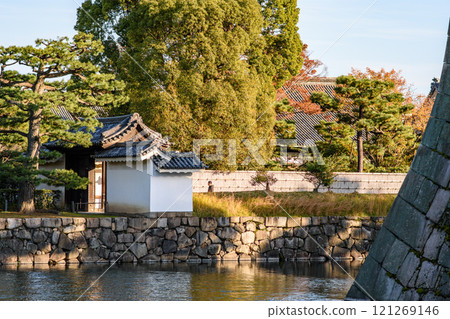 Inner walls and moat of the old Japanese Tokugawa Shogun residence of Nijo castle in Kyoto, Japan Inner walls and moat of the old Japanese Tokugawa Shogun residence of Nijo castle in Kyoto, Japan 121269146