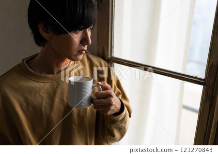 Male portrait　 121270843