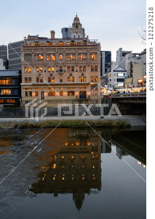 Kyoto, as dusk approaches, photographed around Shijo Ohashi Bridge 121275218