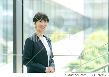 Young business woman with a smile 121276987