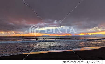 Sea and sunset 121277719