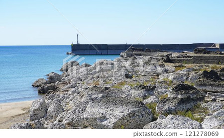 能登半島地震的受災狀況（石川縣輪島市海曾海岸附近隆起的狀況） 121278069