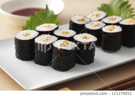 Natto roll 121279052