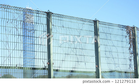 Protective fence 121279118