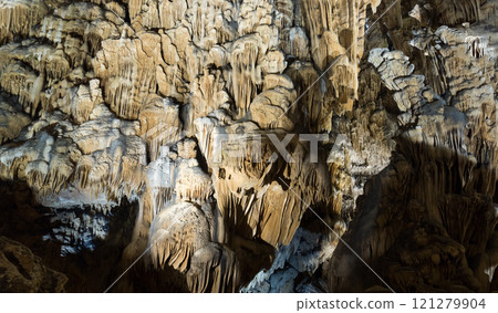 Grotte des Demoiselles, France 121279904