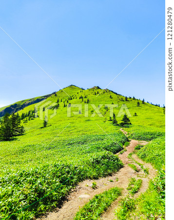 Summer climbing at Mt. Azuma and Mt. Nekodake (Mt. Azuma to Mt. Nekodake) Summer climbing at Mt. Azuma and Mt. Nekodake (Mt. Azuma to Mt. Nekodake) 121280479