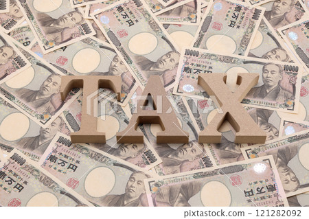 Taxes and paper money 121282092