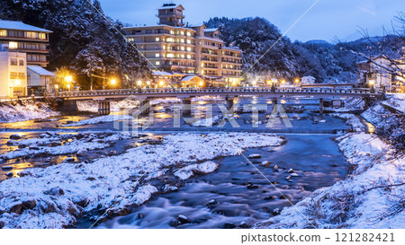 Misasa hot spring snow scene Misasa hot spring snow scene 121282421