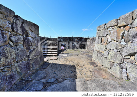 美作「日本名城百選津山城」宅邸的石牆與內部 121282599