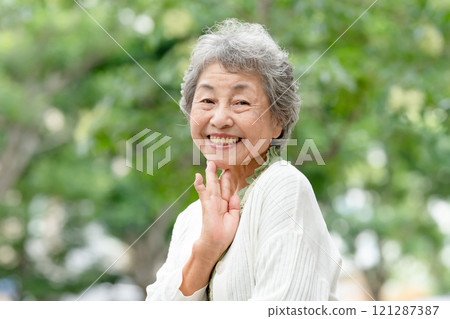 Senior female portrait 121287387