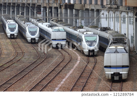 Vehicles stored at the Aboshi General Rolling Stock Depot Miyahara Branch: 683 series electric trains for the Thunderbird Express, etc. (May 2024) 121289784