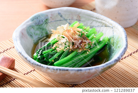 菠菜 121289837