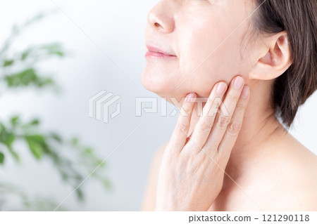 Skin care image for middle-aged to senior women 121290118