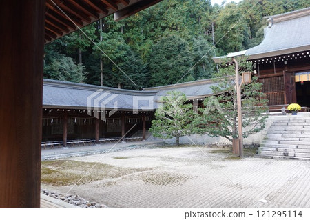 Omi Shrine worship hall 121295114
