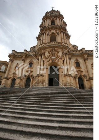 duomo of san Giorgio, Modica, sicily, Italy 121296044