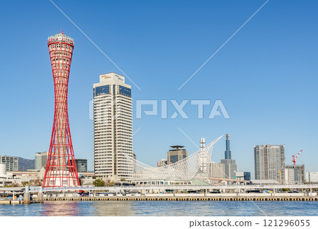 Kobe City, Hyogo Prefecture: Kobe Port Tower and the surrounding cityscape after the fence was removed following renovation work (evening) Kobe City, Hyogo Prefecture: Kobe Port Tower and the surrounding cityscape after the fence was removed following renovation work (evening) 121296055