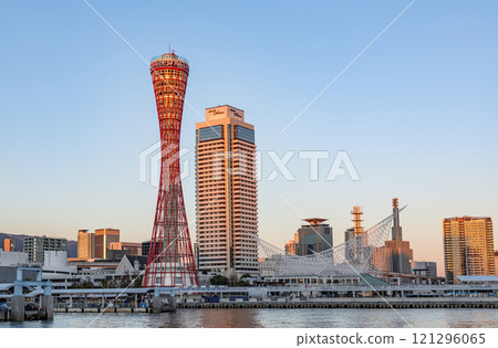 Kobe City, Hyogo Prefecture: Kobe Port Tower and the surrounding cityscape after the fence was removed following renovation work (evening view) Kobe City, Hyogo Prefecture: Kobe Port Tower and the surrounding cityscape after the fence was removed following renovation work (evening view) 121296065