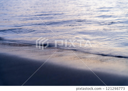 The sea of silence 121298773