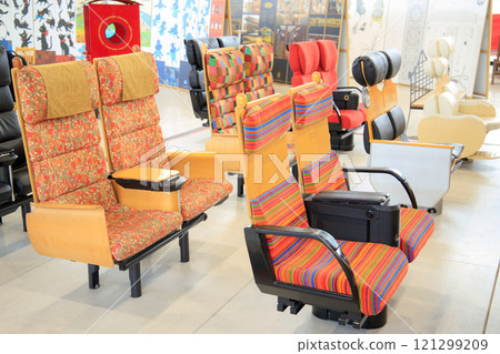 小倉工廠鐵道樂園（JR 九州）展示的座椅樣品 121299209