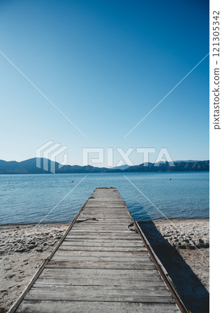Pier to the lake Pier to the lake 121305342