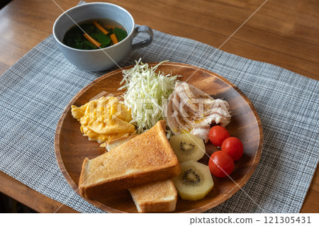 均衡的早晨 均衡的早晨 121305431