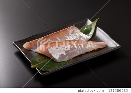 [Aomori Prefecture] Wild Hiramasa for sashimi 121306983