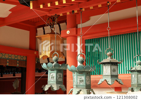 Beautiful fishing lanterns on the east corridor of Kasuga Taisha Shrine (Omiya), a World Heritage Site 121308002