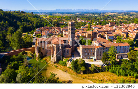 Aerial view of french city Rieux-Volvestre Aerial view of french city Rieux-Volvestre 121308946